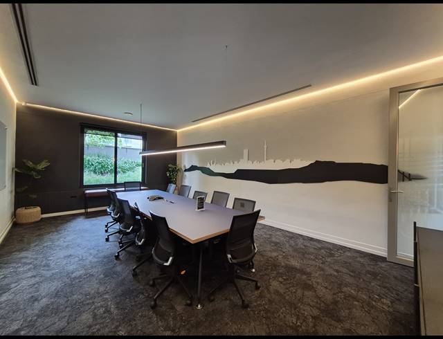 219M² OFFICE TO LET IN HYDE PARK